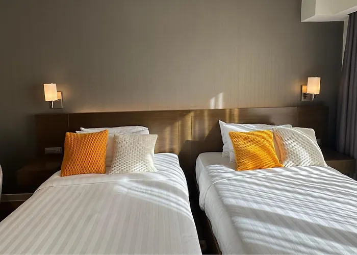 Eleve Suites At Acqua Residences, Makati Near Bgc