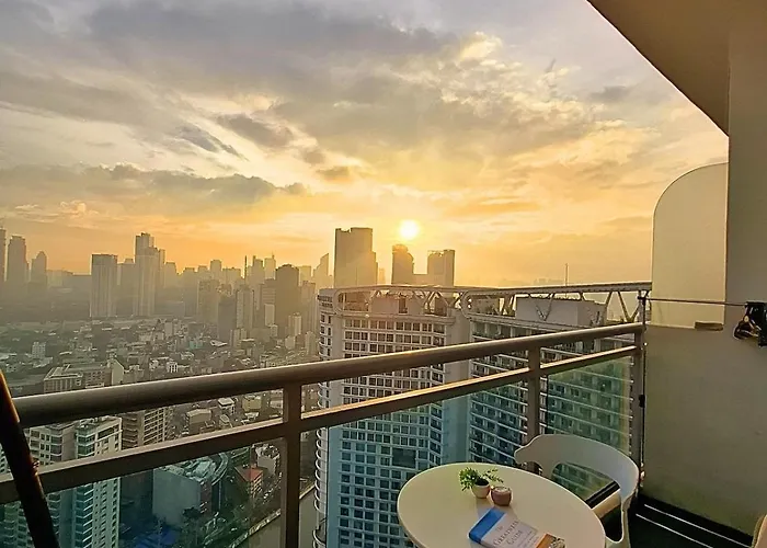 Rockwell View 1 Bedroom Condo Near Makati With Free Pool