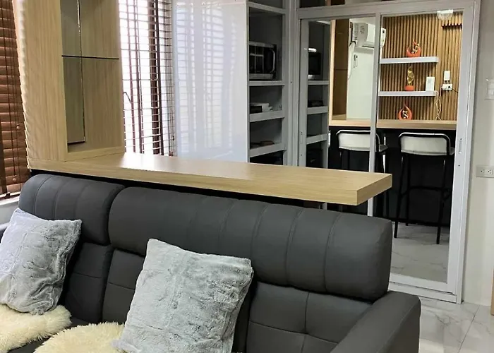 Near Airport Condo - Isabelle Garden Villa