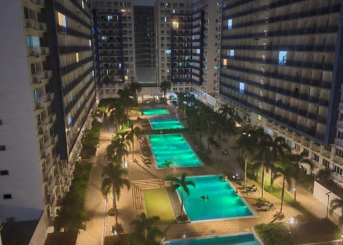 Nicolai Staycation- Mall Of Asia, Sea Residences