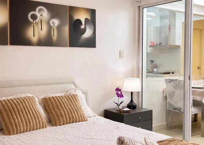 The Nook Staycation At Azure Urban Paranaque