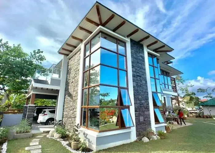 Aesthetic Luxury Estate Near Bgc And Airport