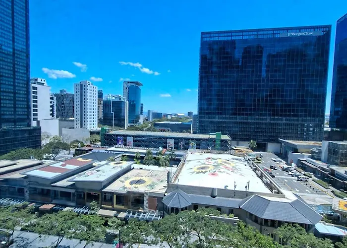 Mysuites2Go33E Uptown Parksiutes Tower2