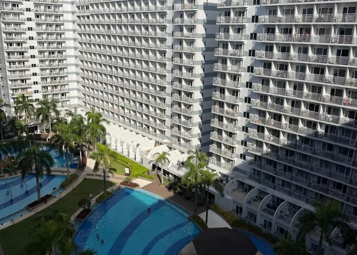 Shell Residences Moa Mall Of Asia-Kae G