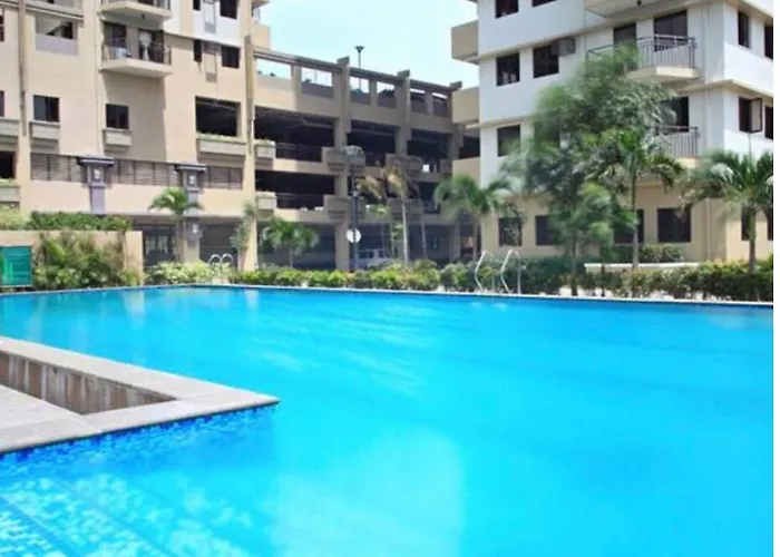 Condo Near Bgc Cypress Towers With 100Mpbs Wifi