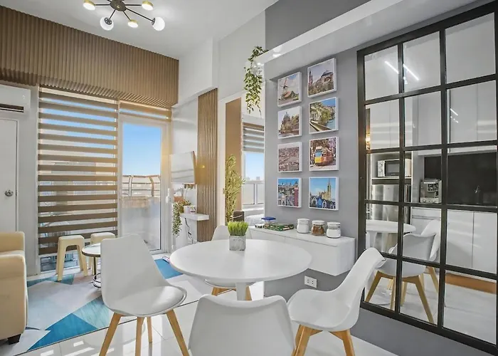 Coastal Modern Mezza Condo Sleeps 8 Near Sm