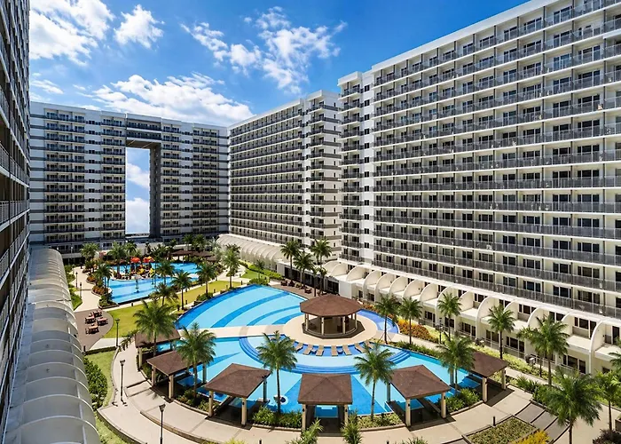 Luxe 1-Bedroom Condo Front Of Mall Of Asia With City View In Pasay