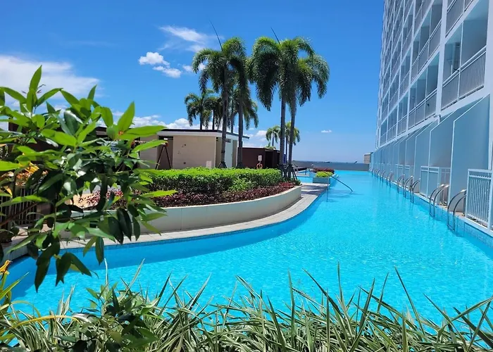 Breeze Lower Penthouse