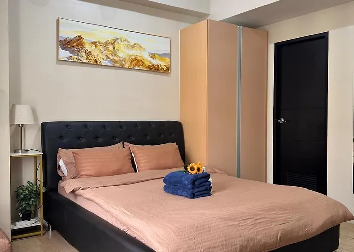 Comfy Studio At 81 Newport Across Naia Terminal 3 C2-7E