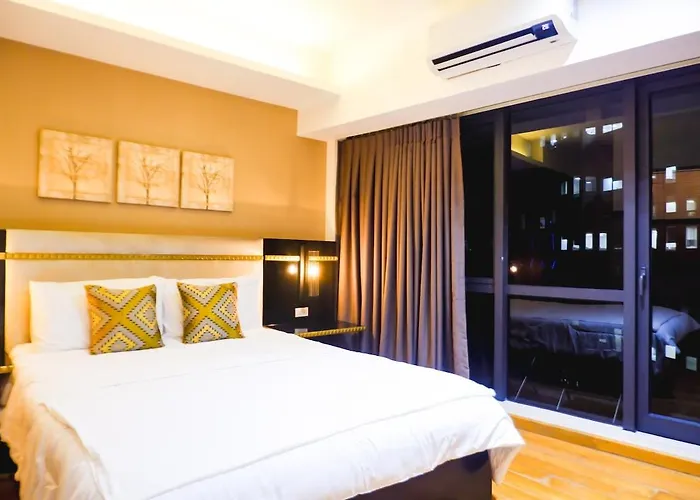 Luxury 1Br Suite In Poblacion Makati W Parking