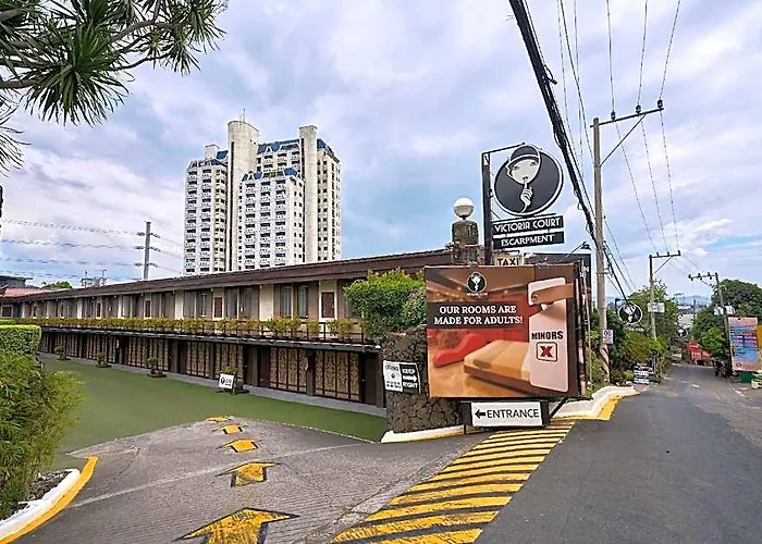 Victoria Court Escarpment - Pasig
