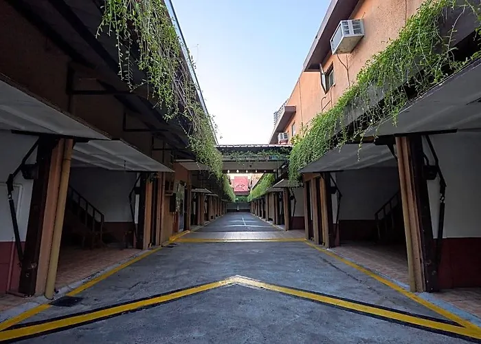 Victoria Court Las Pinas