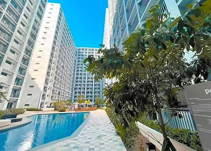 Deluxe Suites Razelles 2 At Shore 2 Residences Tower 1