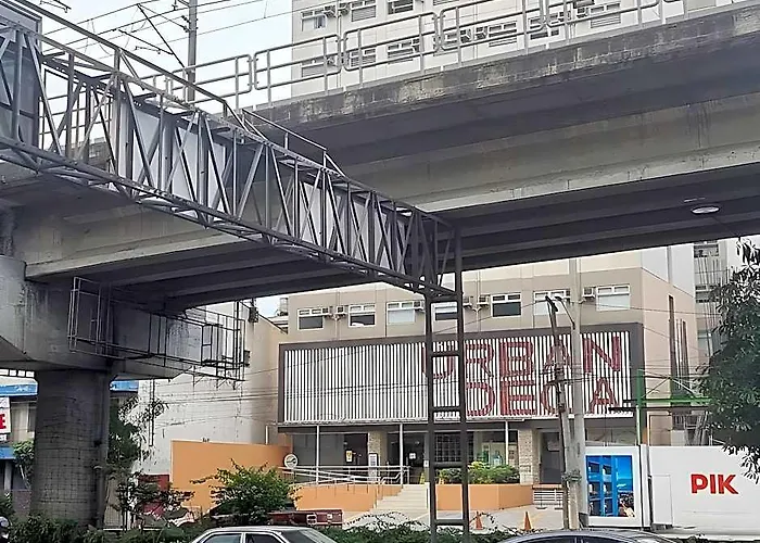 Urban Deca Edsa Shaw Cozy Getaway