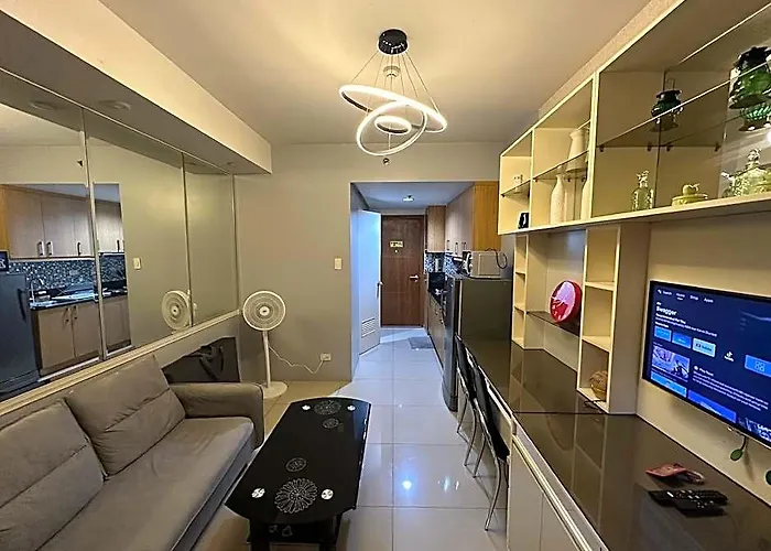 Kathy'S Crib 38Sqm Unit With Big Balcony Pool View