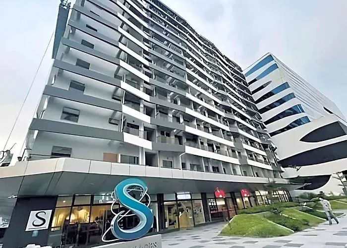 S Residences: Cozy Urban Stay