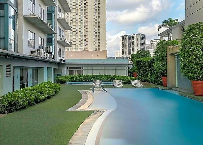 Astoria Plaza