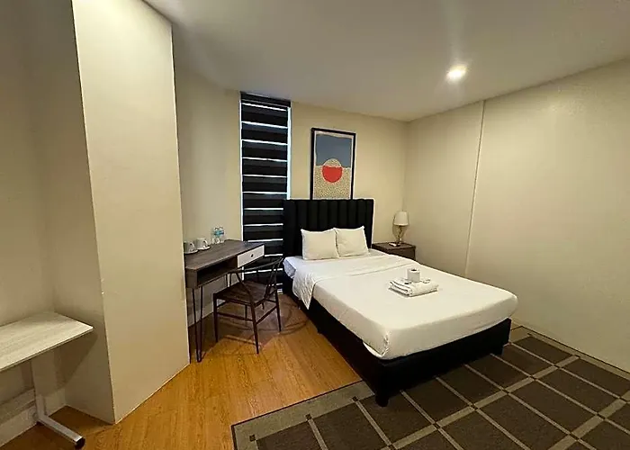 The Circuit Manor Hotel Near Ayala Malls Circuit