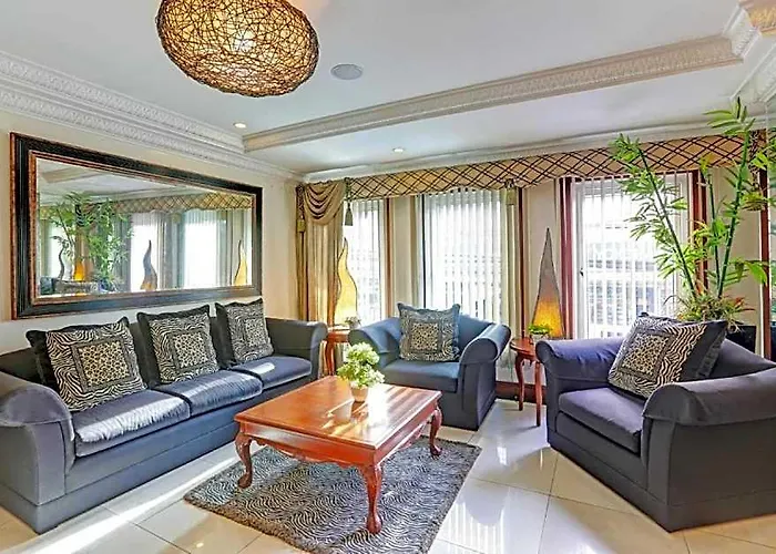 Collection O Vip Suites, Near Pnr Pasay Evangelista, Makati Manila