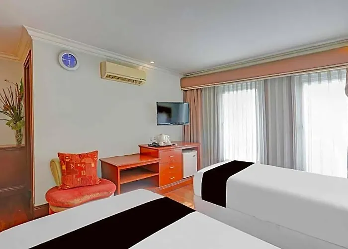 Collection O Vip Suites, Near Pnr Pasay Evangelista, Makati Manila