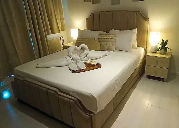 Casa Crisav Staycation Place @ Azure