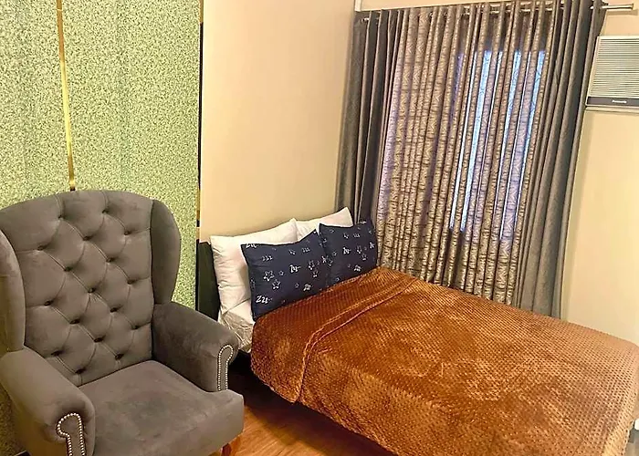 Two Bedroom With Balcony 70Sqm -Pasig