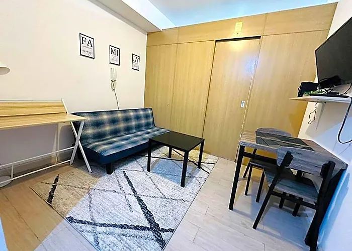 One Bedroom Near Bgc Sm Aura Market2X Mc Kinley