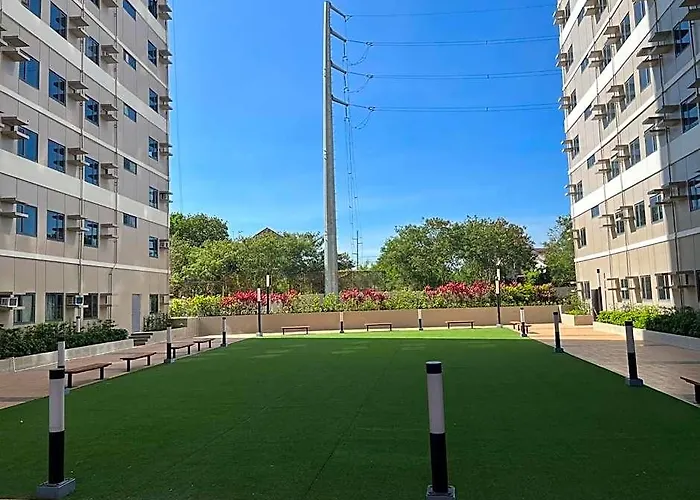 Smdc Green 2 Staycation, The Traditional & Modern Fusion Condo