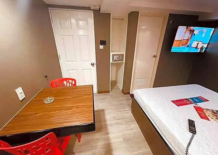 Hotel Sogo Aurora Cubao