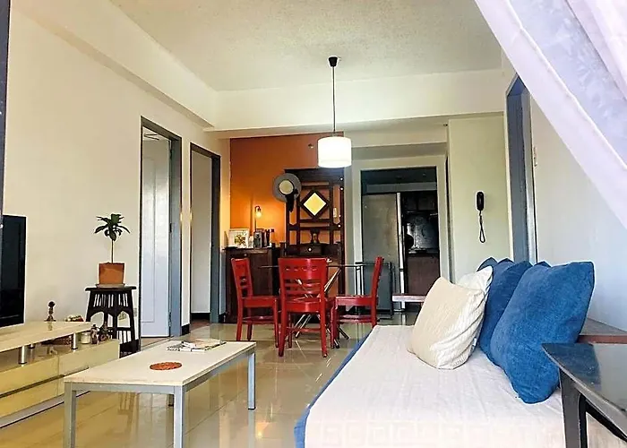 Spacious Apartment Near Tomas Morato