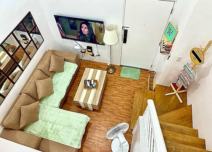 Hiyara Loft: Ga Tower 2, Beside Mrt Boni Station