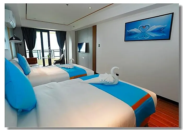 Golden Seagulls Hotel
