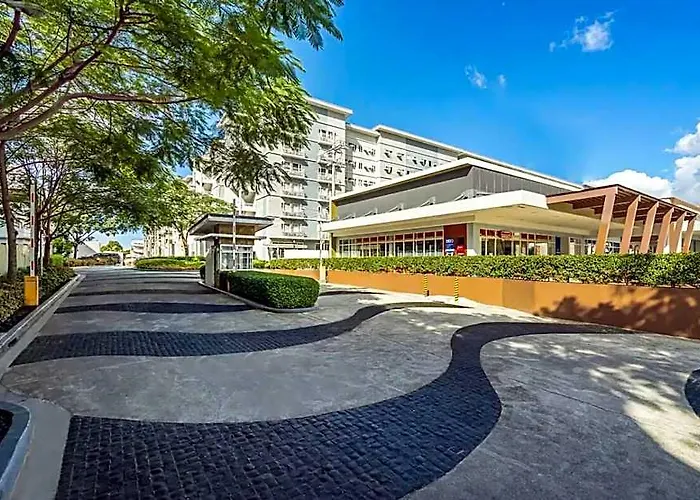 Cozy Whole Condo Staycation At Trees Residences