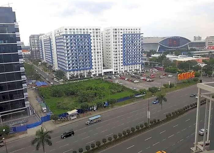Awesome Location, Walking Distance To Mall Of Asia