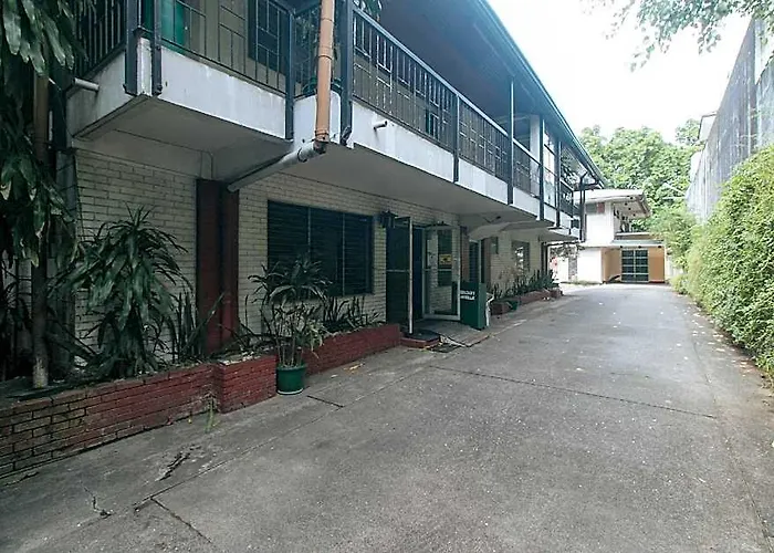 Reddoorz @ Broadway Court Apartelle Quezon City