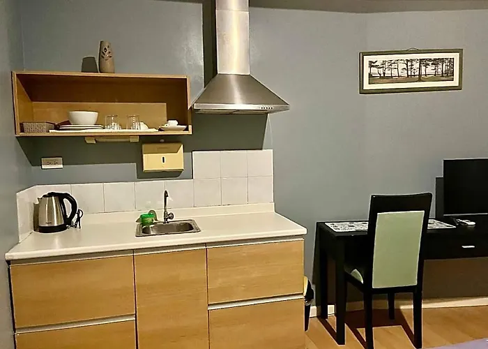 Deluxe Suite At Bel Air Soho D16K08