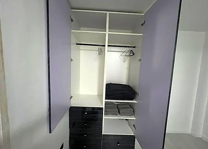 House Near Aiport/Malls