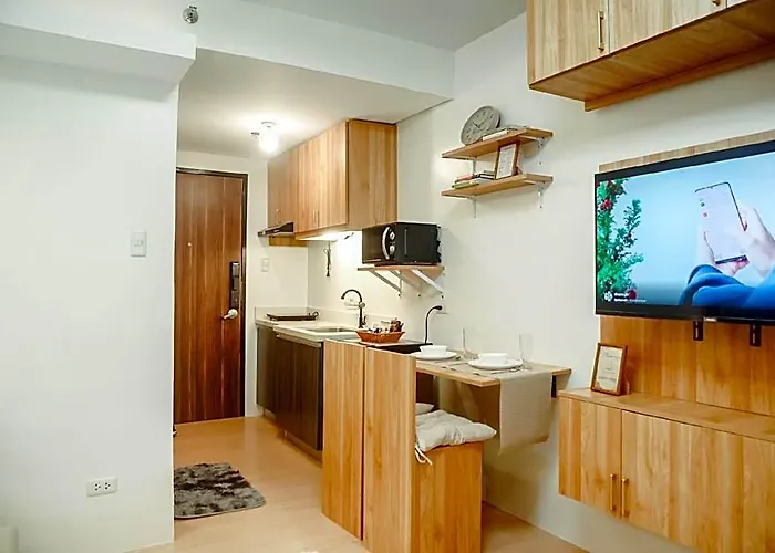 Fully Furnished:Japandi Warm Studio In Qc W/ Pool