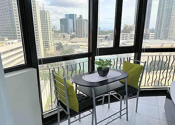 Skyline View Suite Across Greenbelt