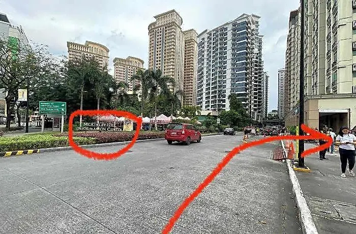Luxury 1Br Unit With Pool At Venice Luxury Residences, Mckinley Hill, Taguig City