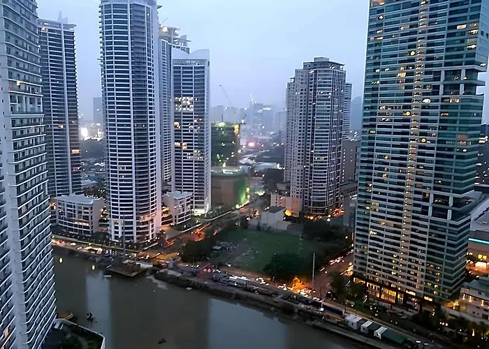 Aveline Executive Suites City View@Acqua Residence
