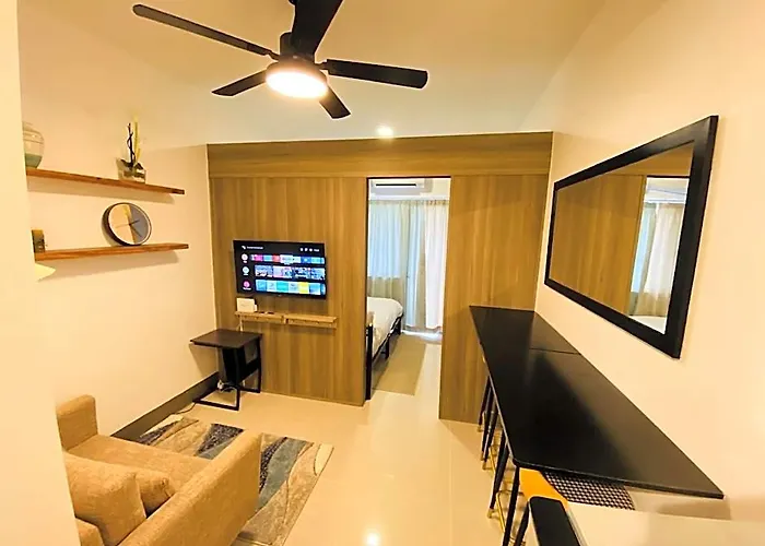 Gavin'S Place @ Fame Residences