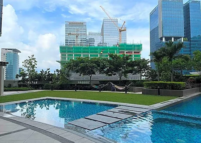 Bgc Uptown Mall Suite