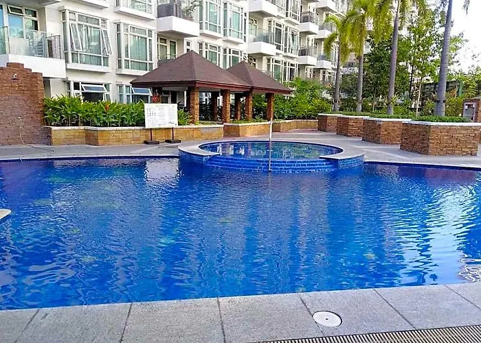 Cf10C Condominium @The Parkside Villas