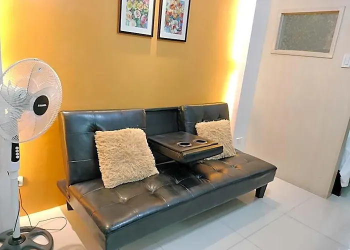 Vangie'S Place At Sea Residences