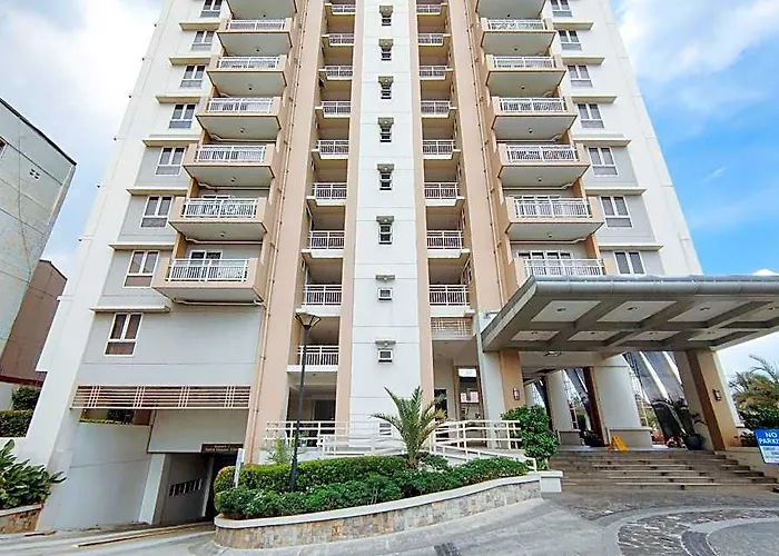 Reddoorz Plus @ Yc Condotel - Viera Residences