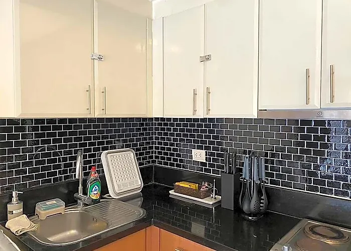 Spacious Condo In Venice Luxury Residences