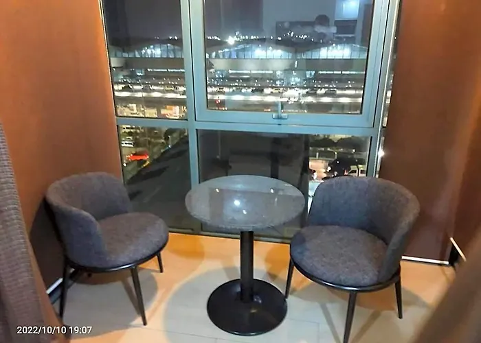 Rqui Affordable Hotel With Pool Condotel Pasay