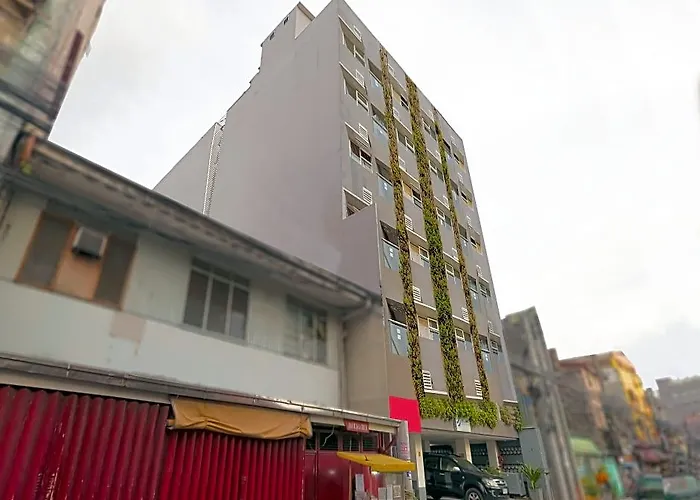 Oyo 665 Pasay Centrale Hotel