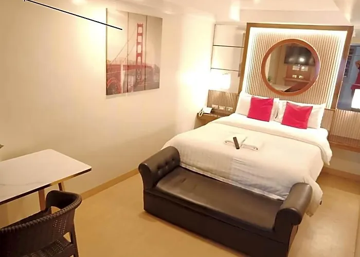 Paradise Hotel